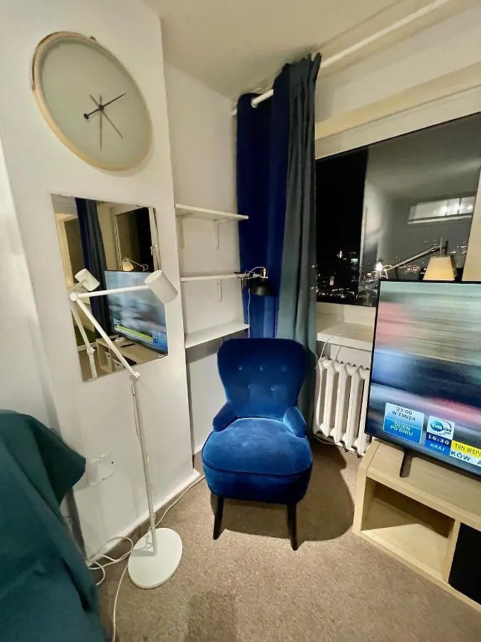 Blue 3 Metro Wifi 1 Gbs 75'Tv Netflix Disney Hbo Max Appletv Amazon Warsaw