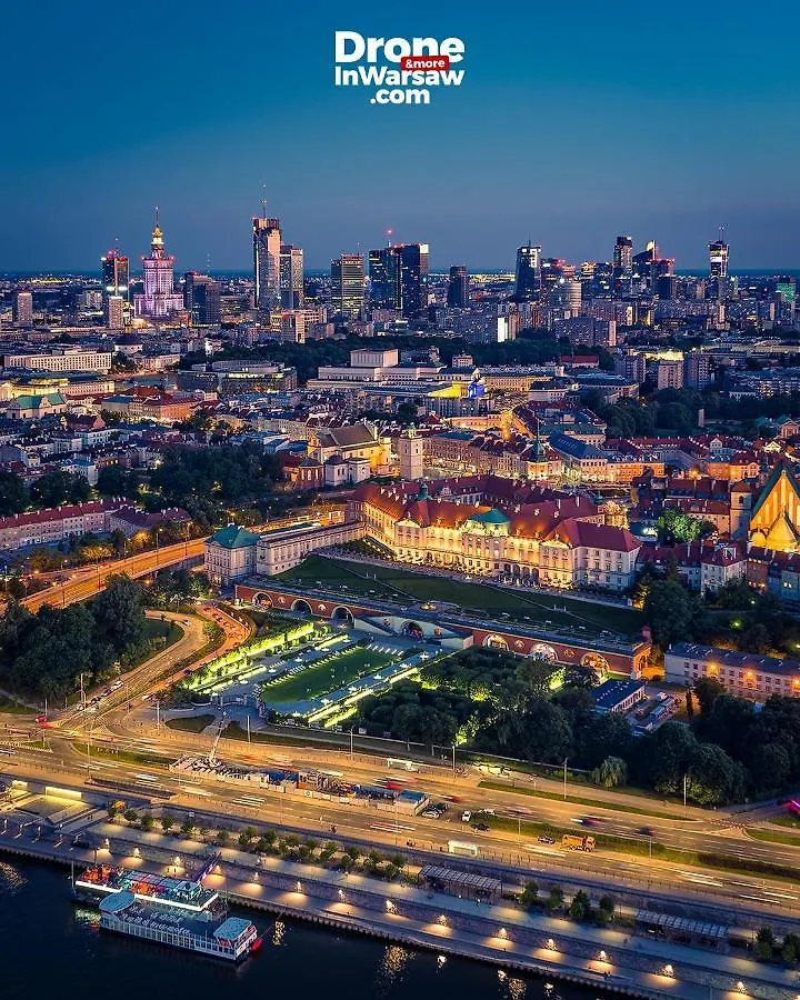 Blue 3 Metro Wifi 1 Gbs 75'Tv Netflix Disney Hbo Max Appletv Amazon Warsaw